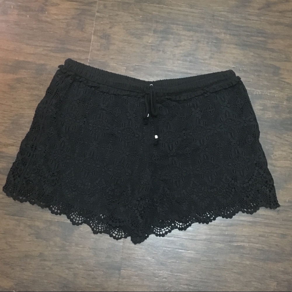 Vince Camuto Black Crochet Drawstring Shorts Med